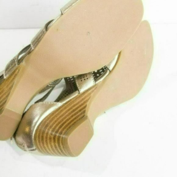 Bella Vita Quinby Chop Out Wedge Sandals-8 - Picture 7 of 8